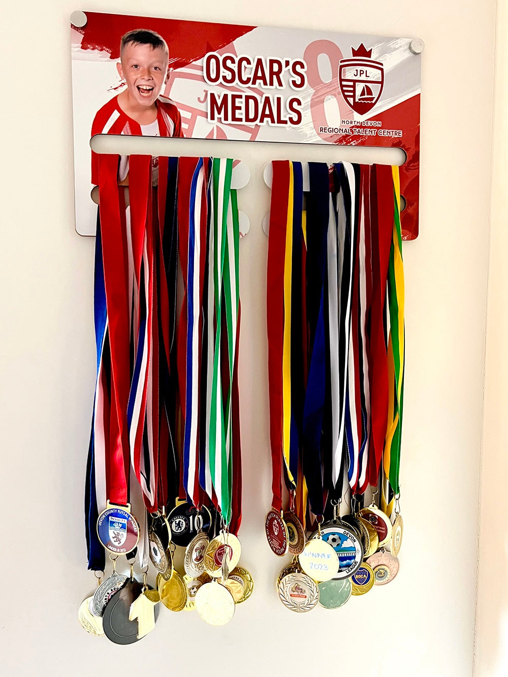 Double medal holder