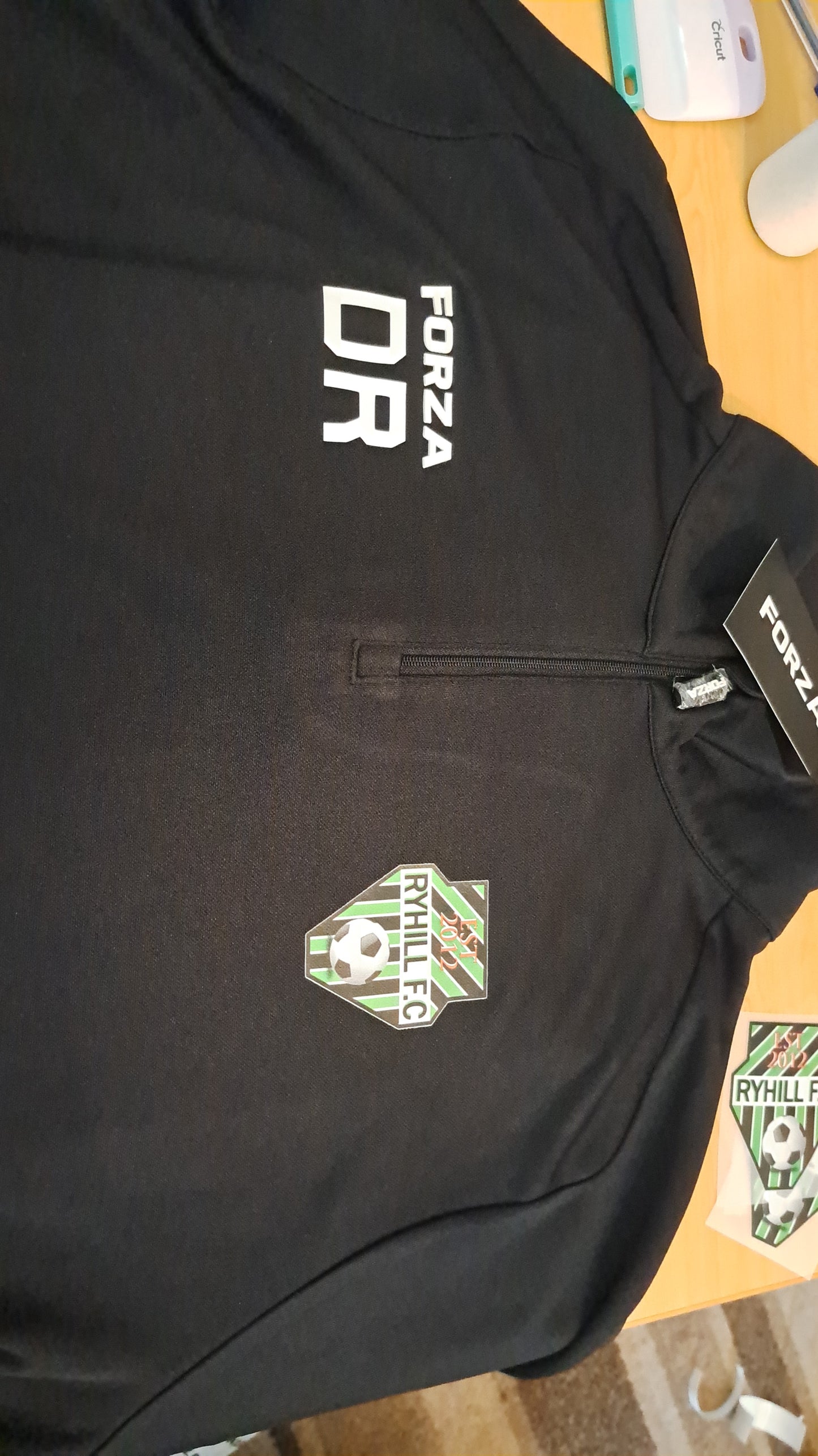 Badge, sponsor and number